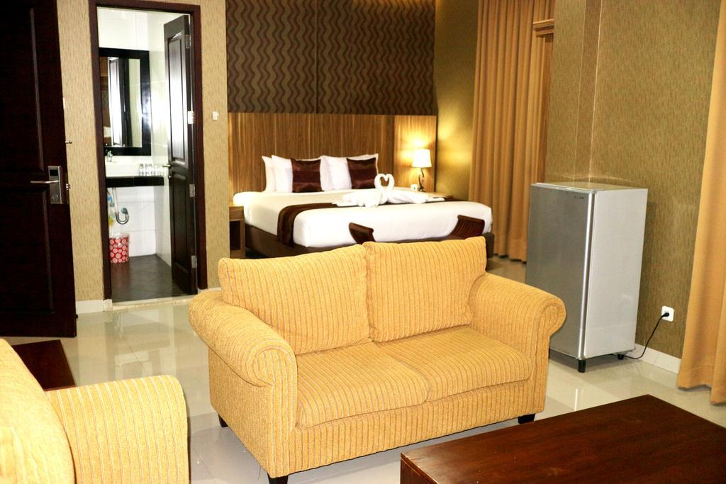 Grand Dian Boutique Hotel Cirebon Bagian luar foto