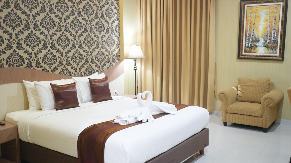 Grand Dian Boutique Hotel Cirebon Bagian luar foto