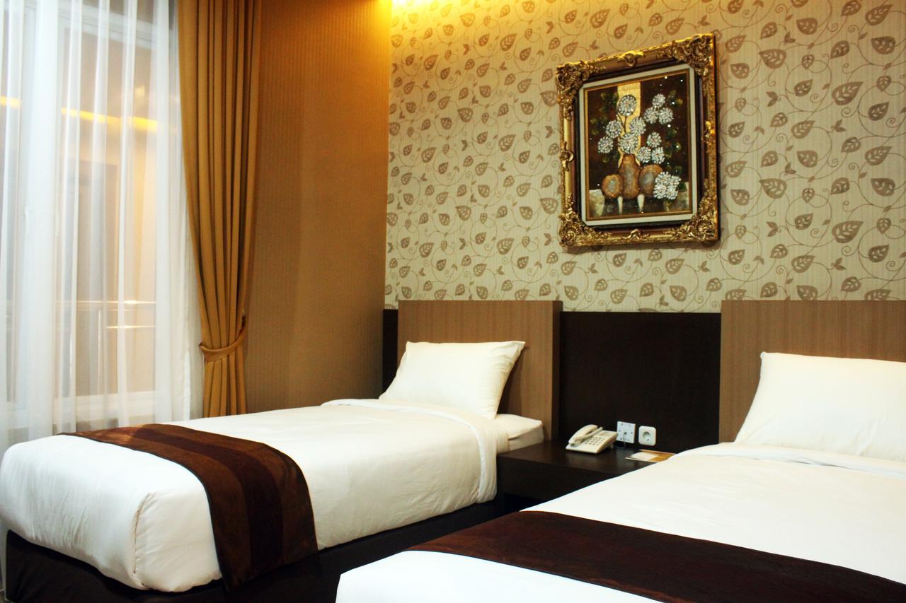 Grand Dian Boutique Hotel Cirebon Bagian luar foto