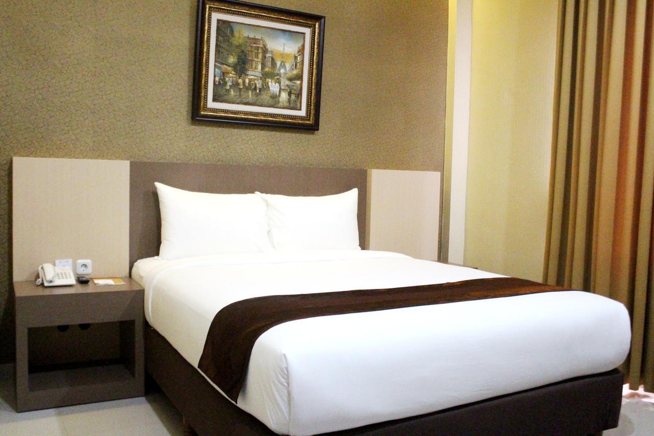 Grand Dian Boutique Hotel Cirebon Bagian luar foto